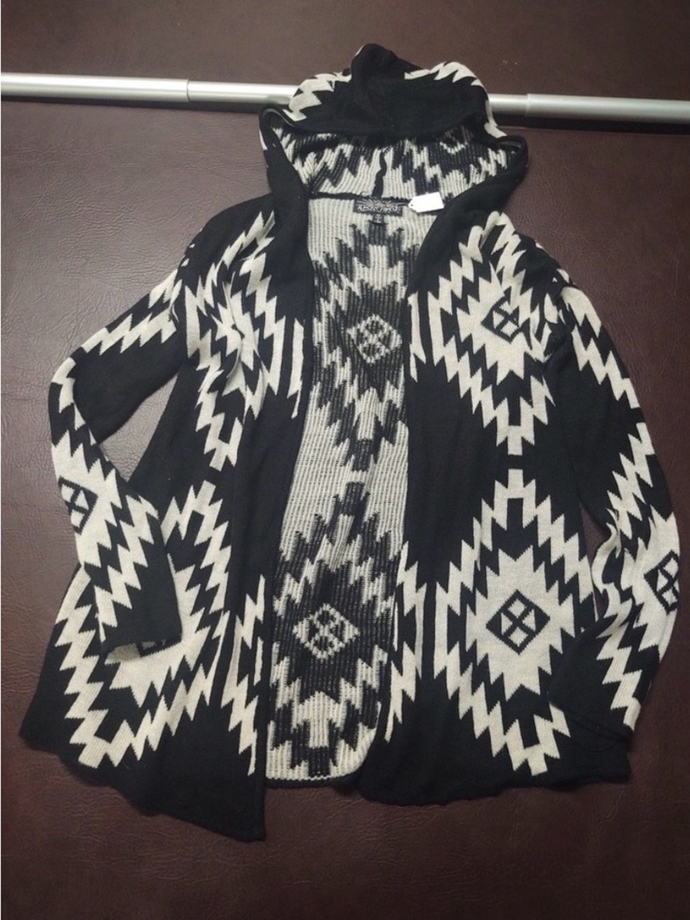 Almost Famous Medium cardigan thick with hood